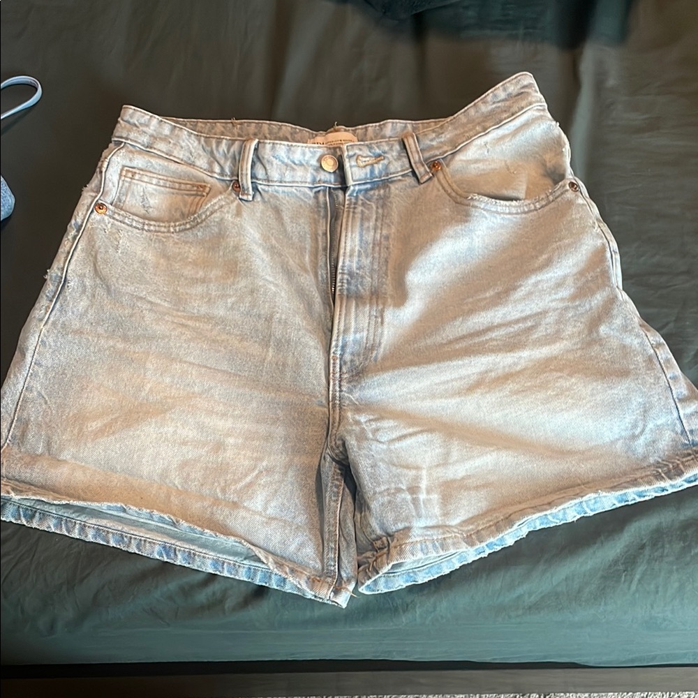 Zara light wash high waisted  Denim Women's Shorts